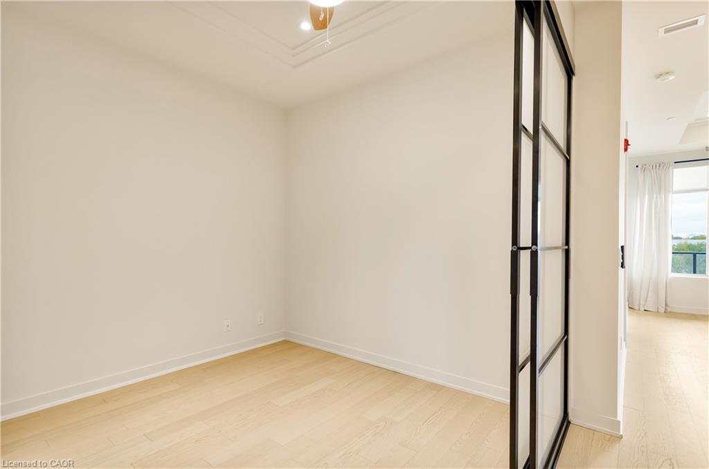 307-123 Maurice Drive, Oakville, ON - Indoor Photo Showing Other Room