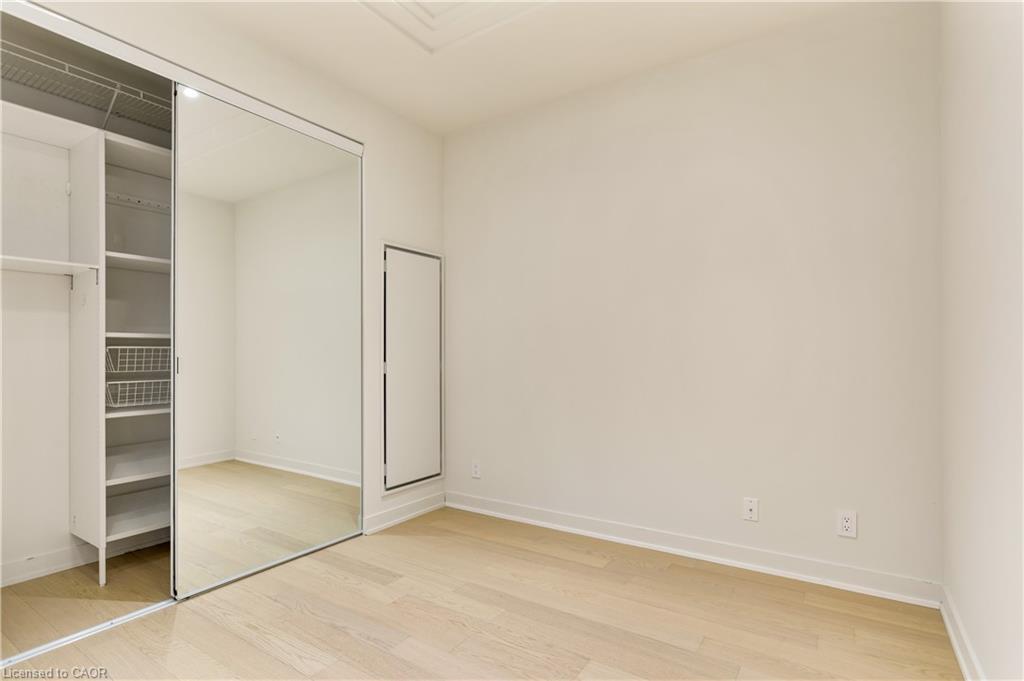 307-123 Maurice Drive, Oakville, ON - Indoor Photo Showing Other Room