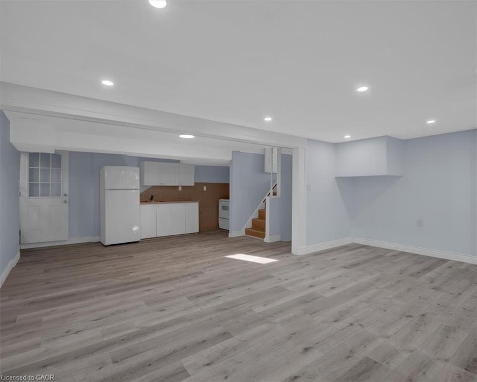 Basement-9 Gafney Court, Hamilton, ON - Indoor Photo Showing Other Room