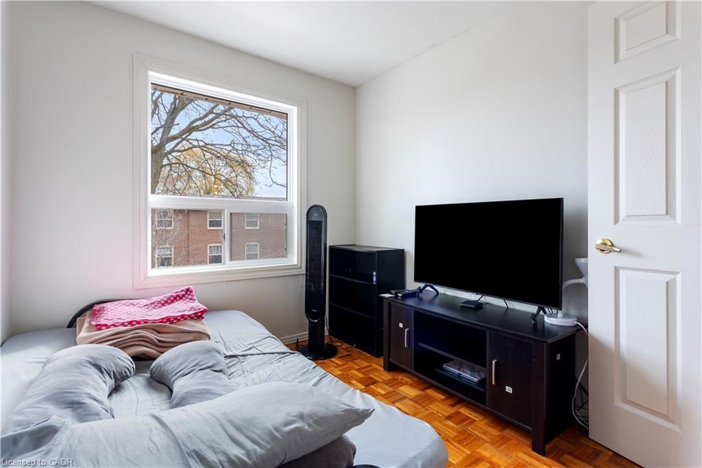 7 Eden Park Drive, Brampton, ON - Indoor Photo Showing Bedroom