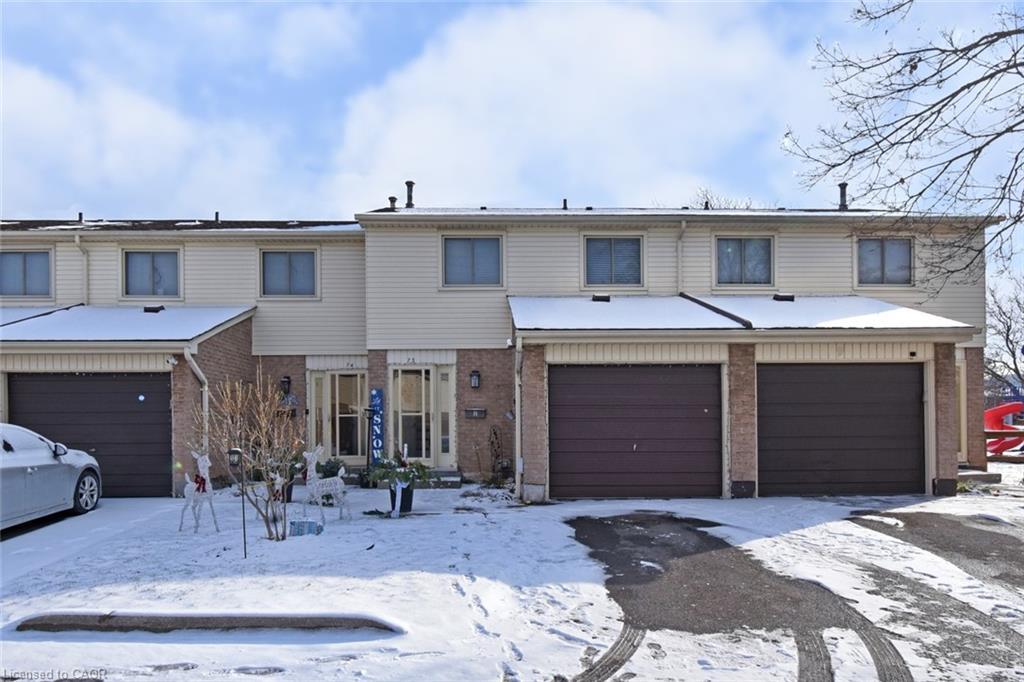 73-150 Gateshead Crescent, Stoney Creek, ON - Outdoor