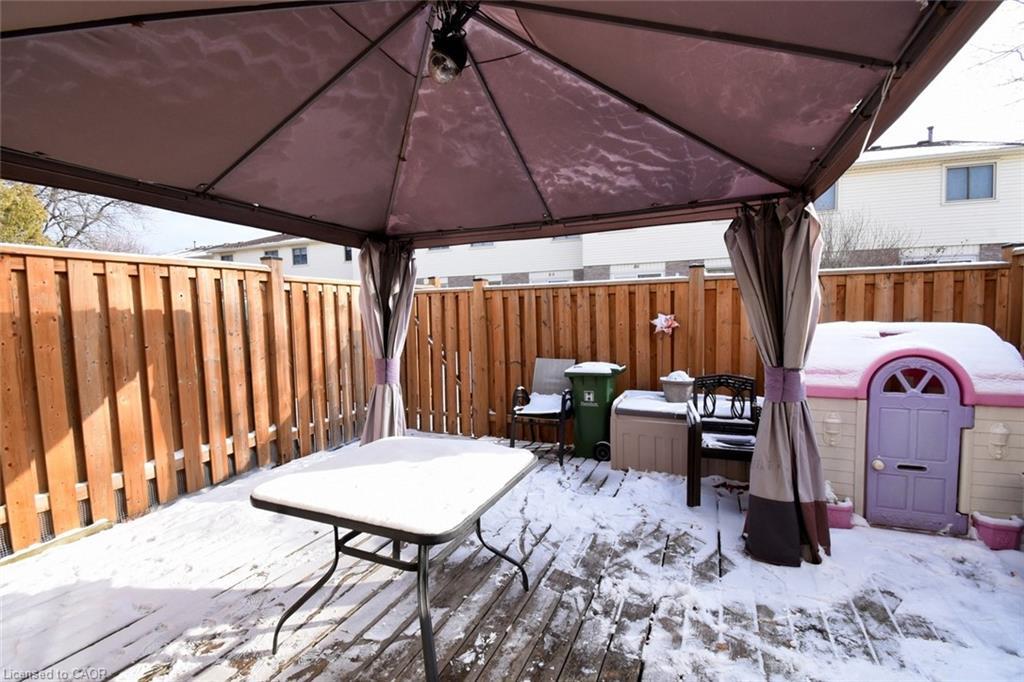 73-150 Gateshead Crescent, Stoney Creek, ON - Outdoor With Deck Patio Veranda With Exterior