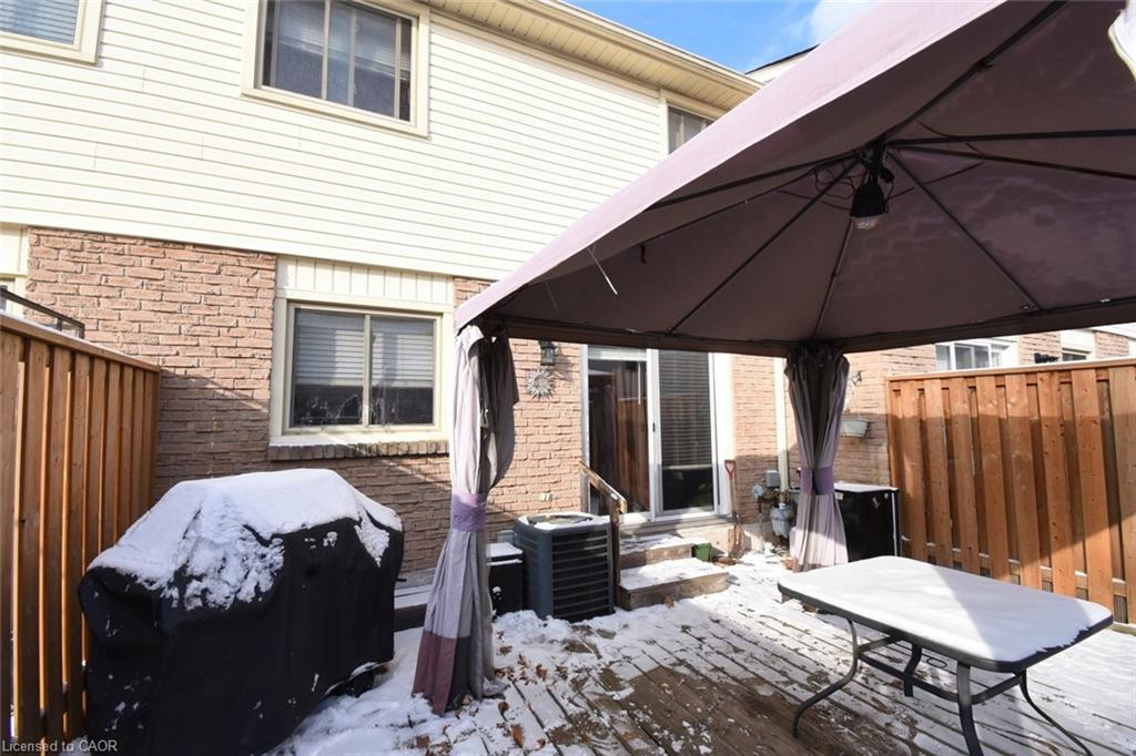 73-150 Gateshead Crescent, Stoney Creek, ON - Outdoor With Deck Patio Veranda With Exterior