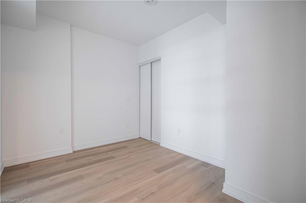 1418-1 Jarvis Street, Hamilton, ON - Indoor Photo Showing Other Room