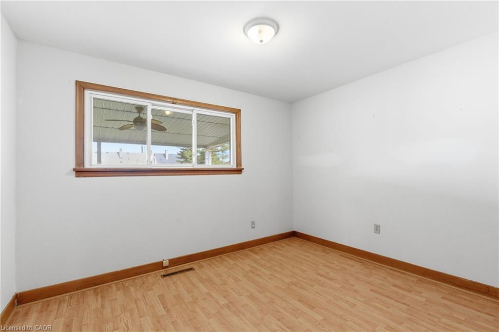 66 Rose Avenue, Thorold, ON - Indoor Photo Showing Other Room