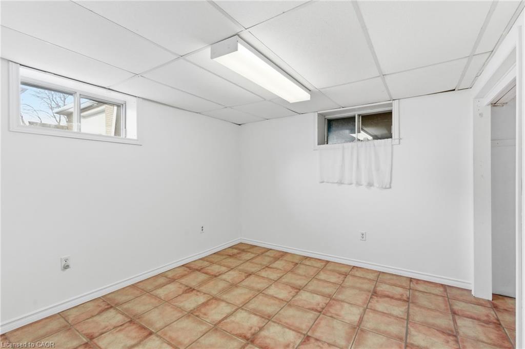 66 Rose Avenue, Thorold, ON - Indoor Photo Showing Other Room