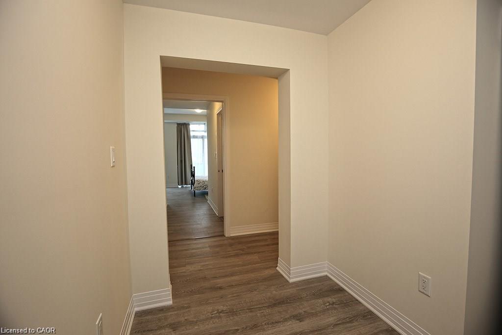 108-10 Concord Place, Grimsby, ON - Indoor Photo Showing Other Room
