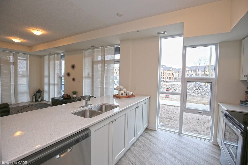 108-10 Concord Place, Grimsby, ON - Indoor Photo Showing Kitchen With Double Sink