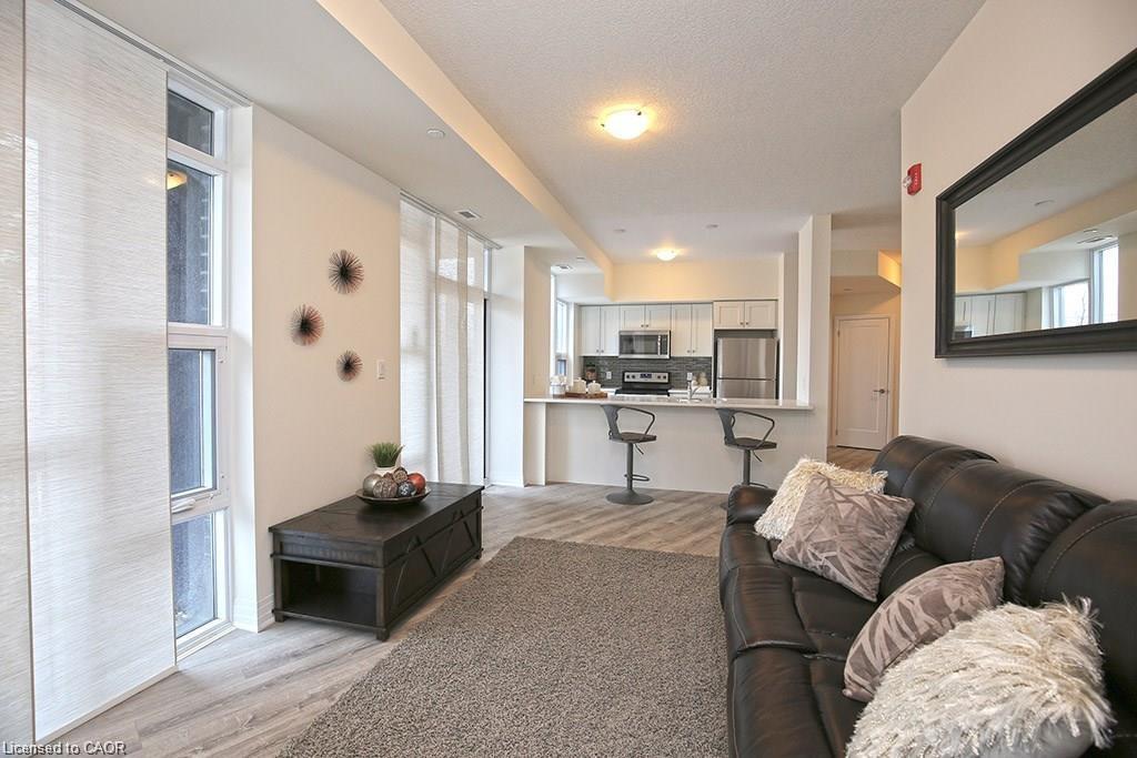 108-10 Concord Place, Grimsby, ON - Indoor