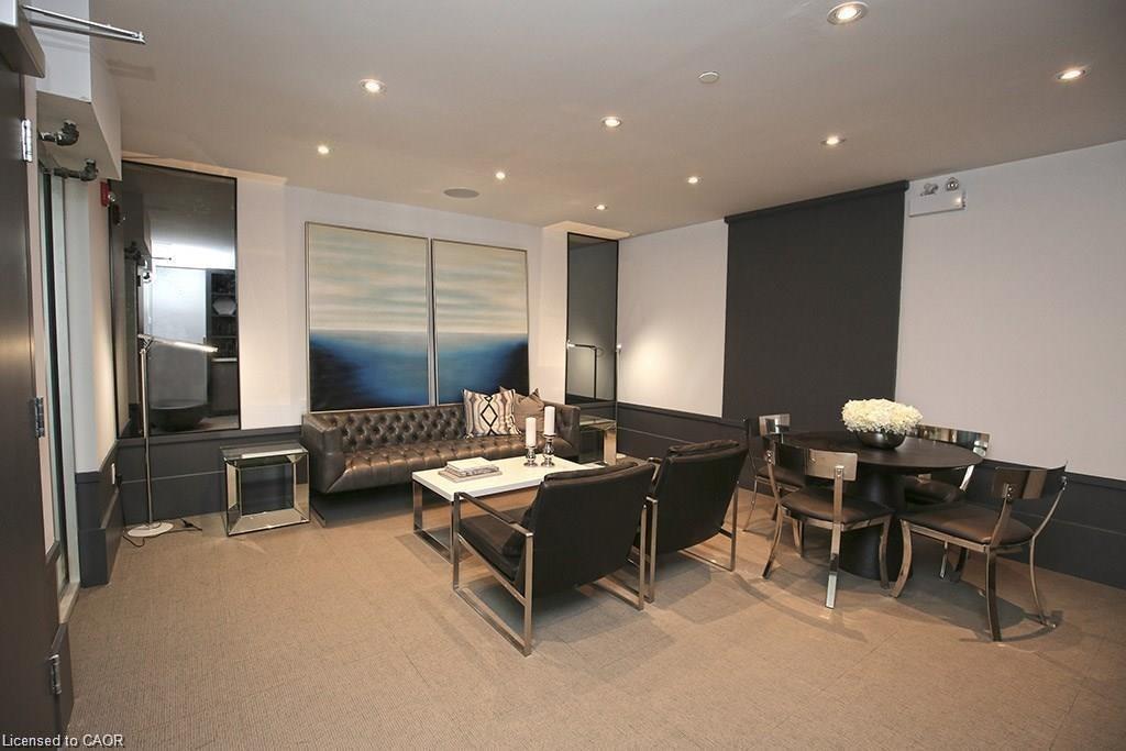 108-10 Concord Place, Grimsby, ON - Indoor