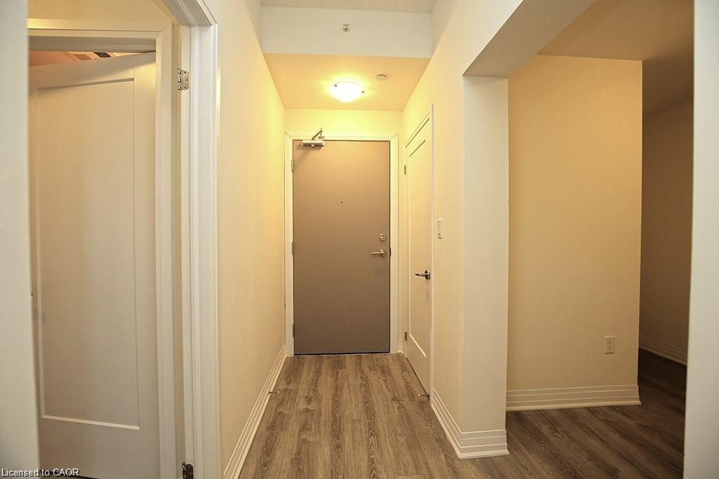 108-10 Concord Place, Grimsby, ON - Indoor Photo Showing Other Room