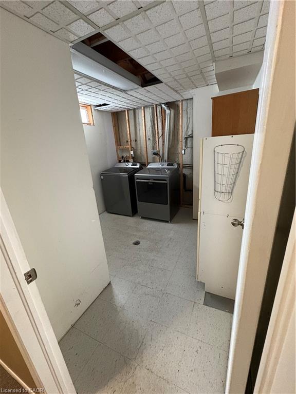 29-1247 Huron Street, London, ON - Indoor Photo Showing Other Room