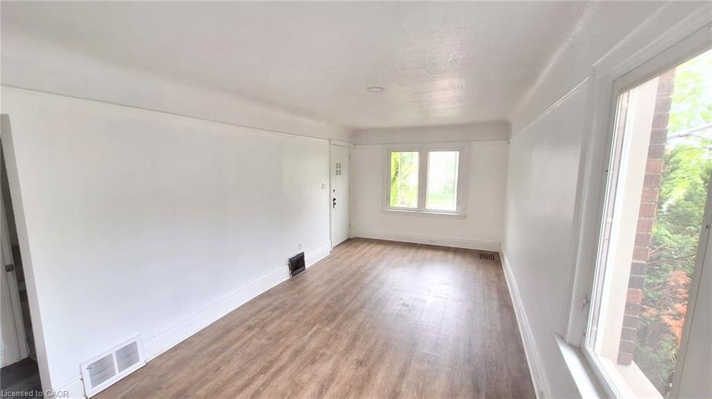 69 Fairfield Avenue, Hamilton, ON - Indoor Photo Showing Other Room