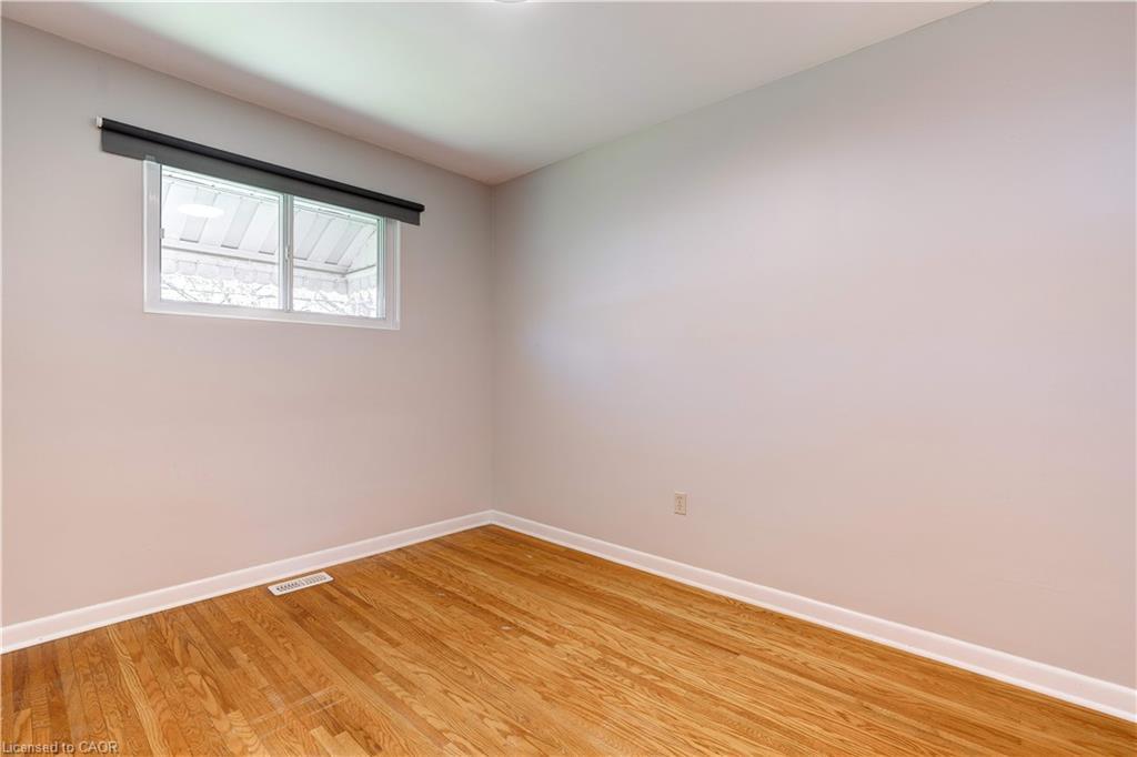 Upper-164 West 19Th Street, Hamilton, ON - Indoor Photo Showing Other Room