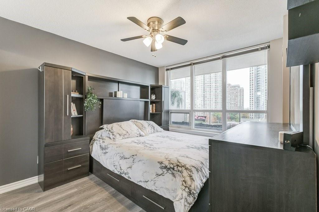 701-4080 Living Arts Drive, Mississauga, ON - Indoor Photo Showing Bedroom