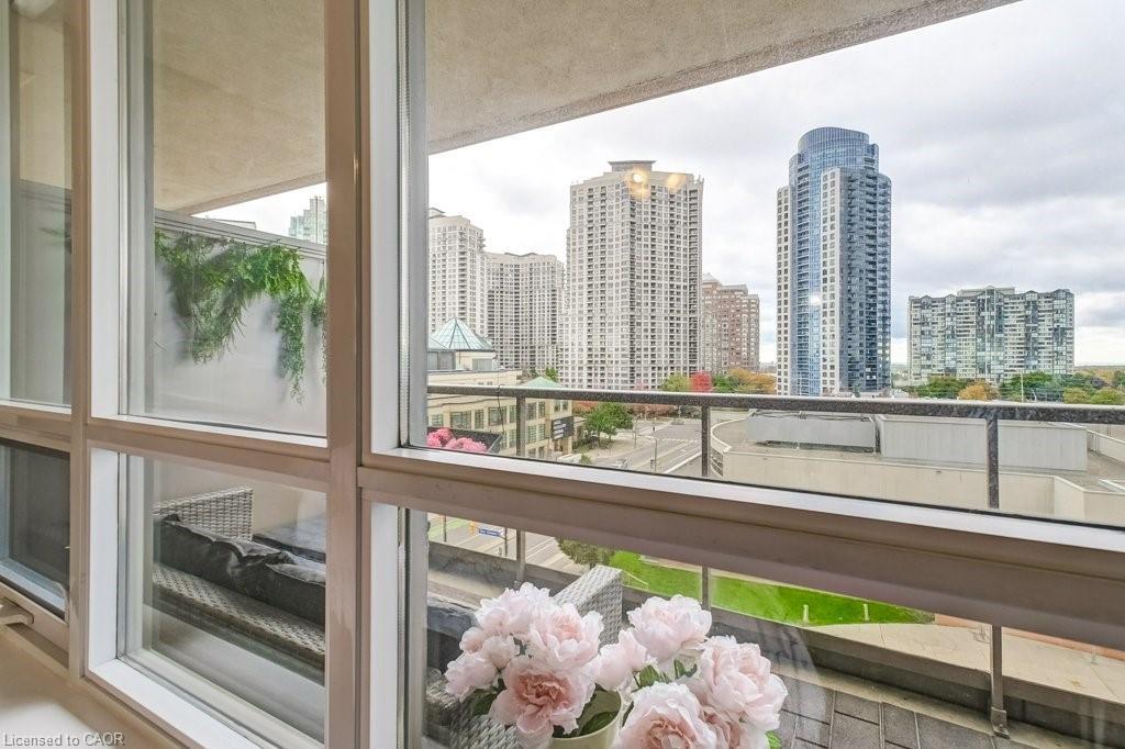 701-4080 Living Arts Drive, Mississauga, ON - Photo Showing Other Room