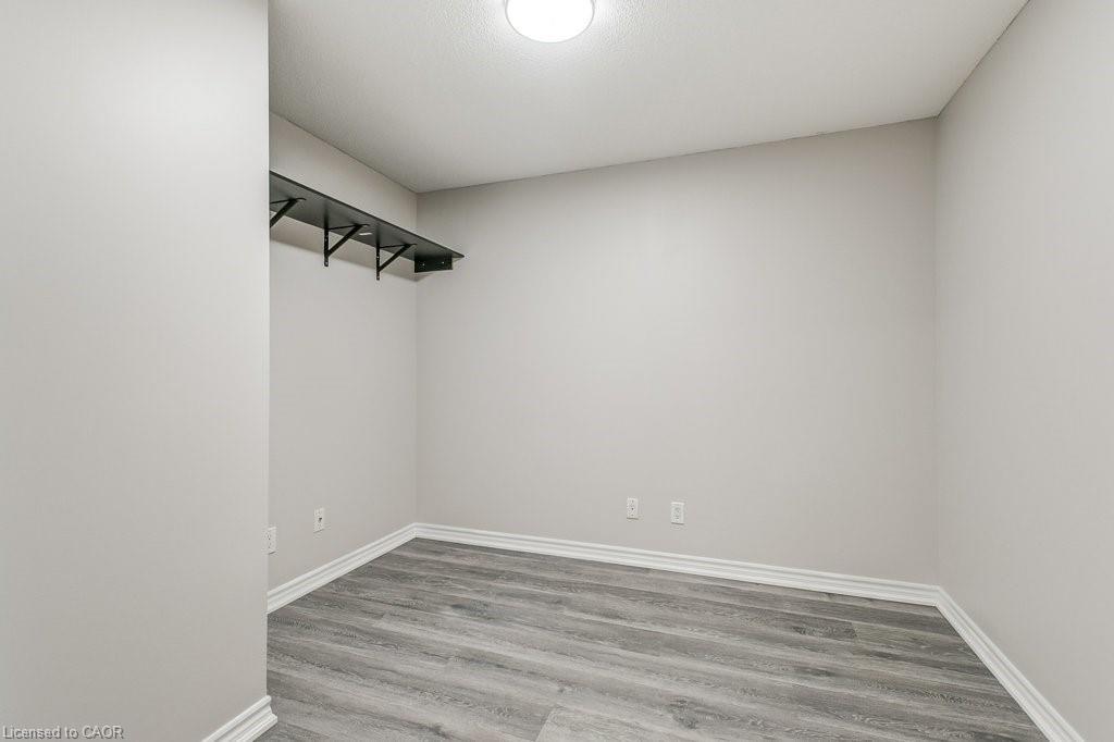 701-4080 Living Arts Drive, Mississauga, ON - Indoor Photo Showing Other Room