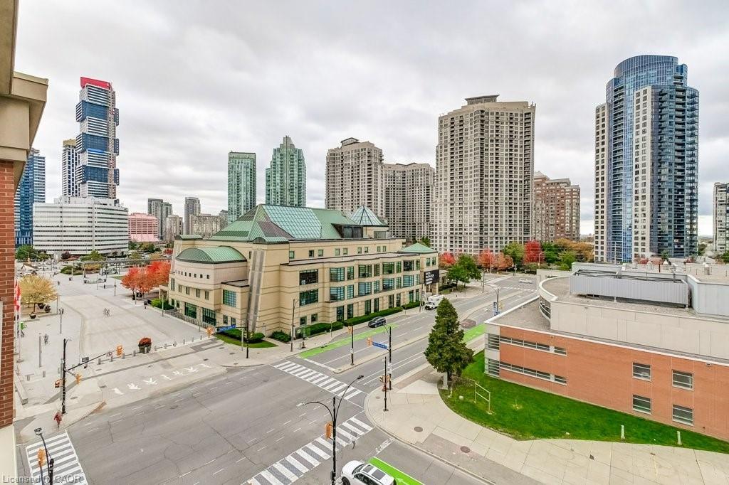 701-4080 Living Arts Drive, Mississauga, ON - Outdoor