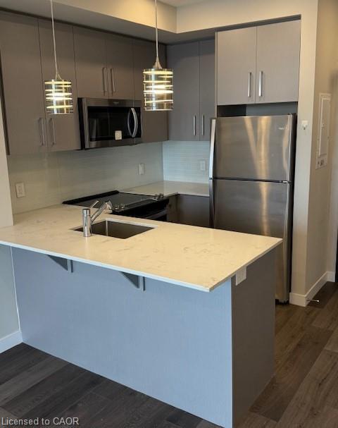 2308-15 Queen Street S, Hamilton, ON - Indoor Photo Showing Kitchen With Stainless Steel Kitchen