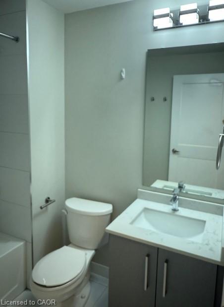 2308-15 Queen Street S, Hamilton, ON - Indoor Photo Showing Bathroom