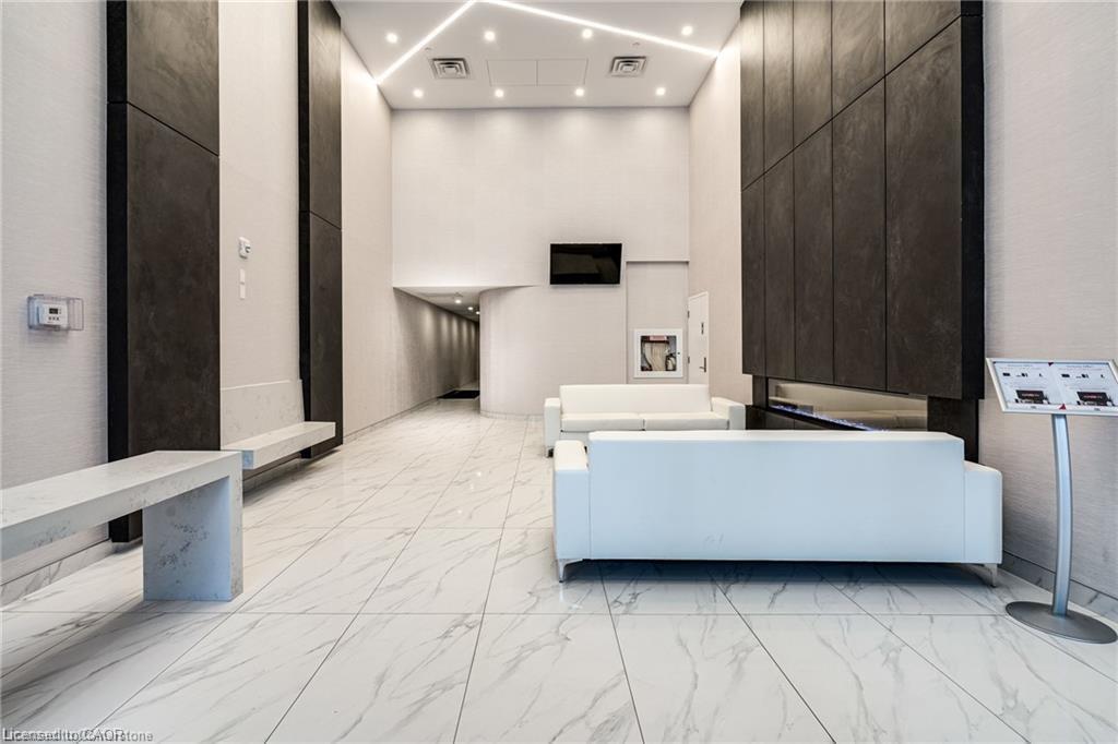 2308-15 Queen Street S, Hamilton, ON - Indoor