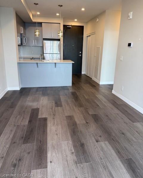2308-15 Queen Street S, Hamilton, ON - Indoor Photo Showing Kitchen