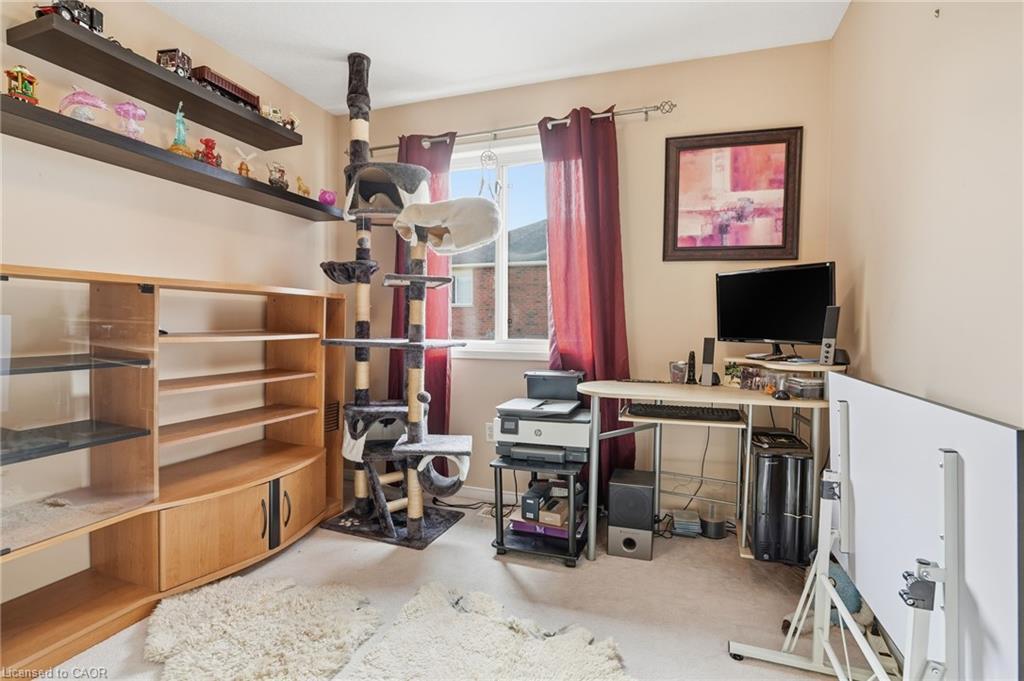 213 Windwood Drive, Binbrook, ON - Indoor Photo Showing Other Room