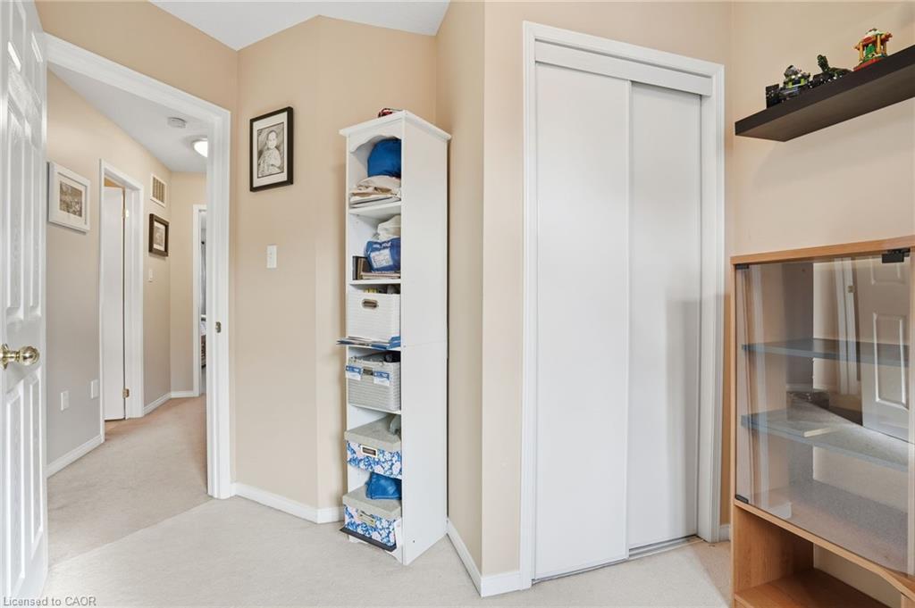 213 Windwood Drive, Binbrook, ON - Indoor Photo Showing Other Room