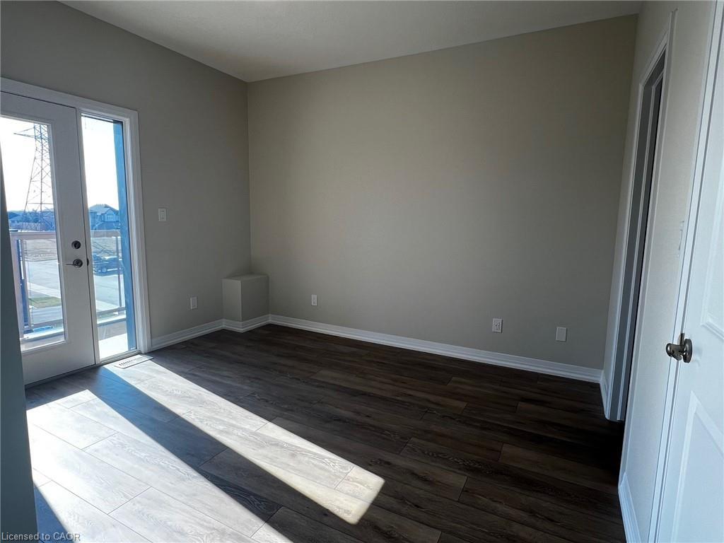 17-261 Woodbine Avenue, Kitchener, ON - Indoor Photo Showing Other Room