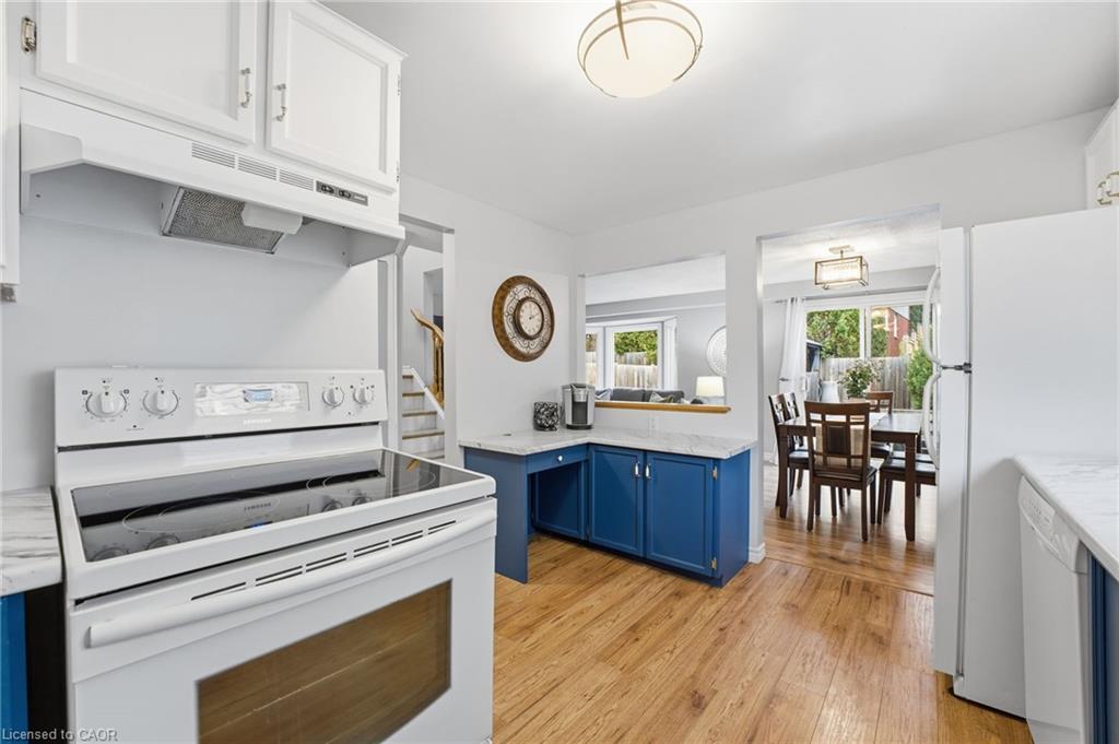 510B Rosemeadow Crescent, Waterloo, ON - Indoor Photo Showing Kitchen