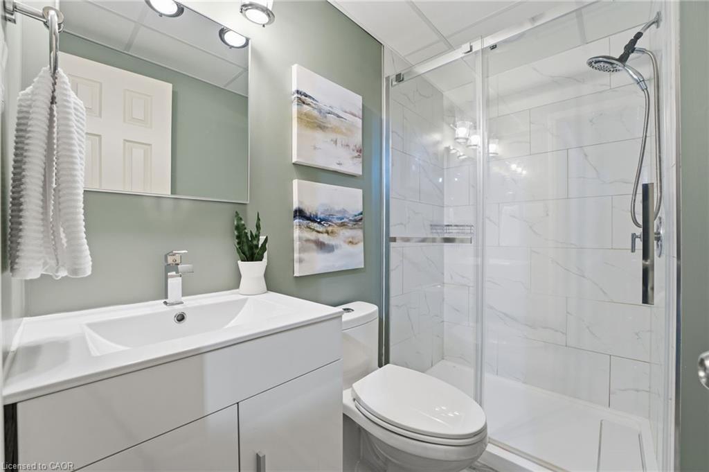 510B Rosemeadow Crescent, Waterloo, ON - Indoor Photo Showing Bathroom