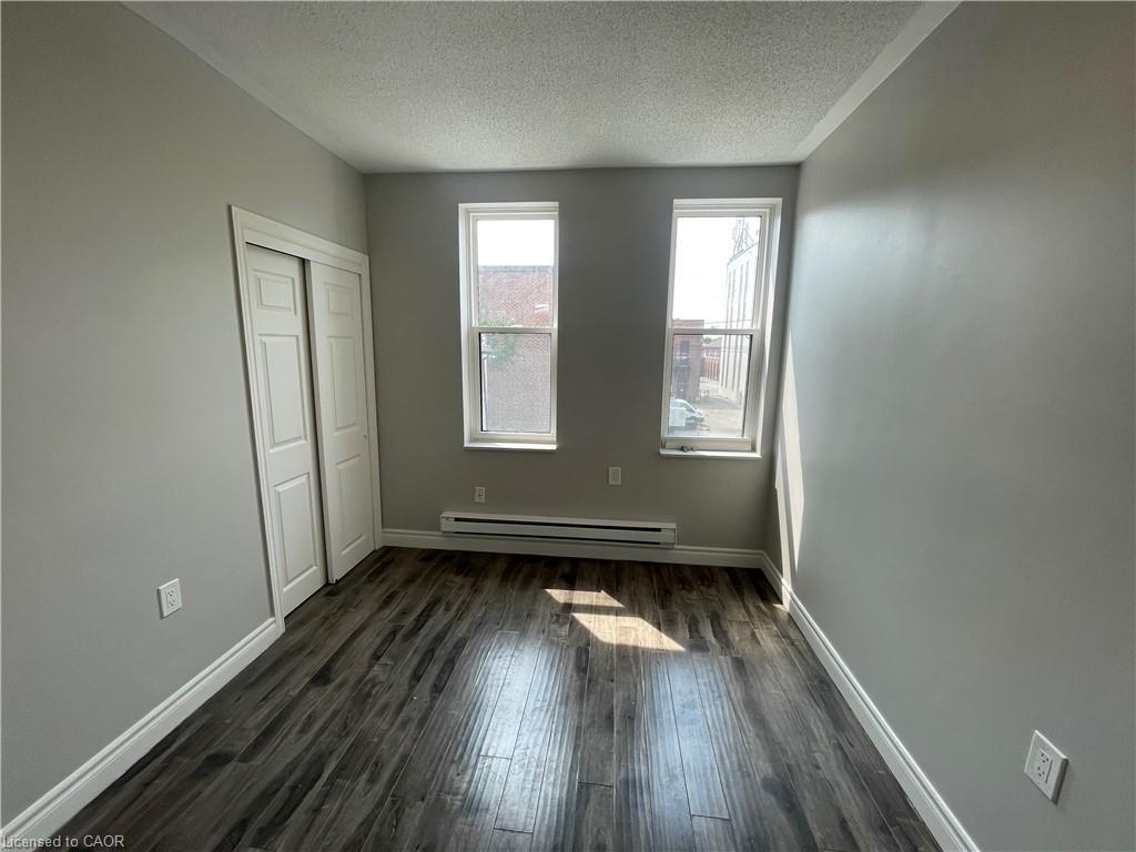 206-69 East Main Street, Welland, ON - Indoor Photo Showing Other Room