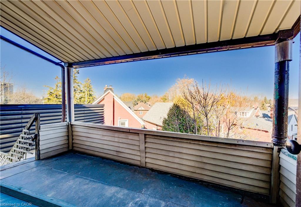 698 King Street W, Kitchener, ON - Outdoor With Exterior