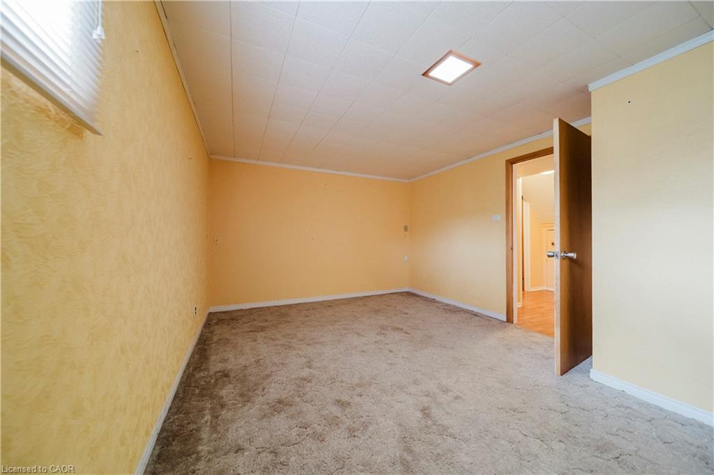 1209 Valentine Drive, Cambridge, ON - Indoor Photo Showing Other Room