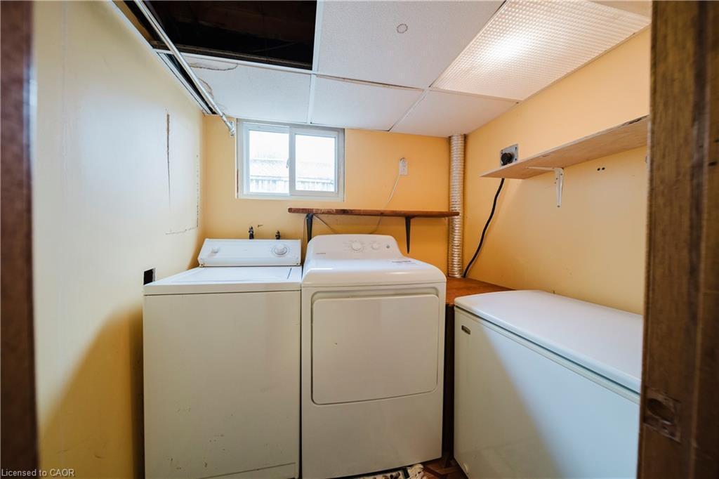 1209 Valentine Drive, Cambridge, ON - Indoor Photo Showing Laundry Room