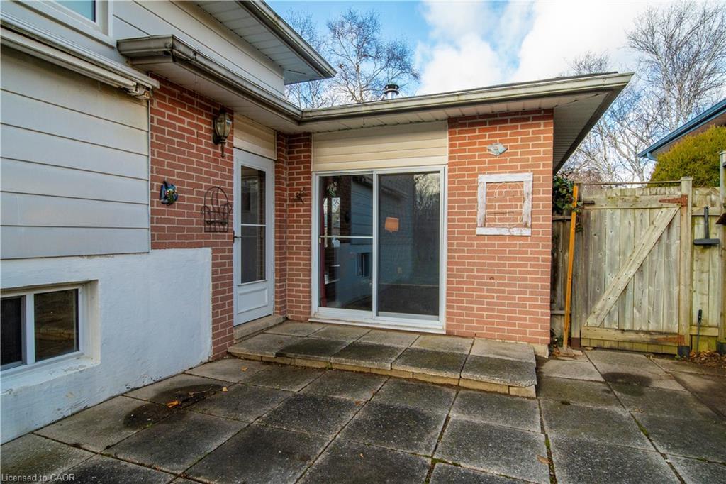 1209 Valentine Drive, Cambridge, ON - Outdoor With Exterior