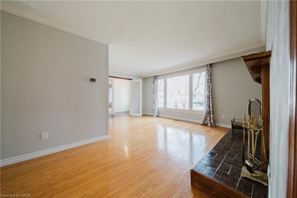 1209 Valentine Drive, Cambridge, ON - Indoor Photo Showing Other Room