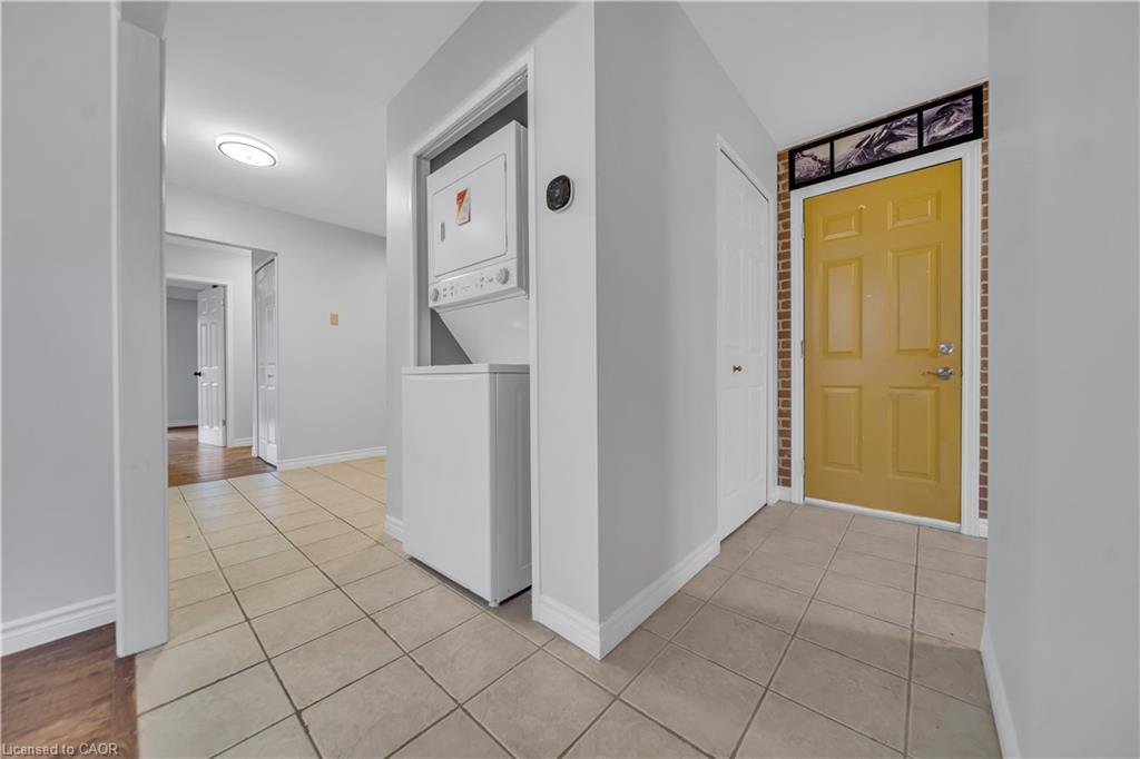 88 Glen Lake Crescent, Kitchener, ON - Indoor Photo Showing Laundry Room