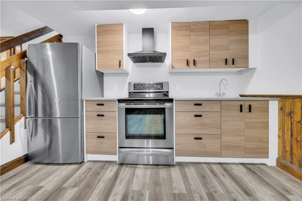 88 Glen Lake Crescent, Kitchener, ON - Indoor Photo Showing Kitchen