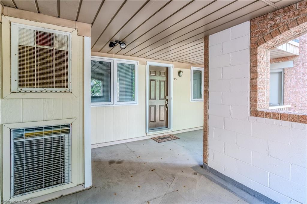 95-55 Bristol Road E, Mississauga, ON - Outdoor With Exterior