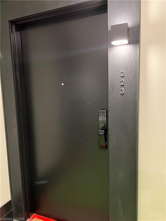 223-461 Green Road, Stoney Creek, ON - Indoor