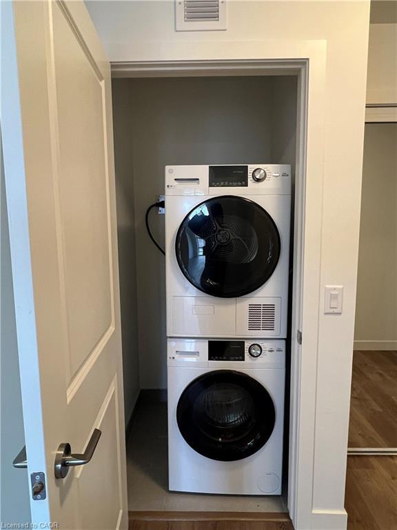 223-461 Green Road, Stoney Creek, ON - Indoor Photo Showing Laundry Room