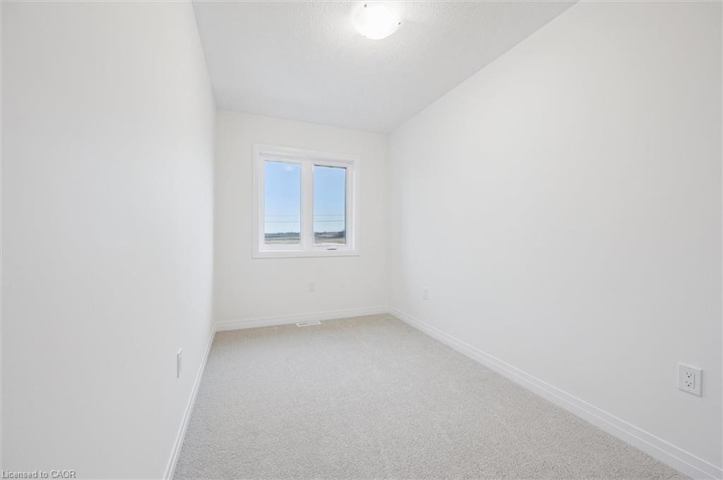 105 Winter Wren Crescent, Kitchener, ON - Indoor Photo Showing Other Room