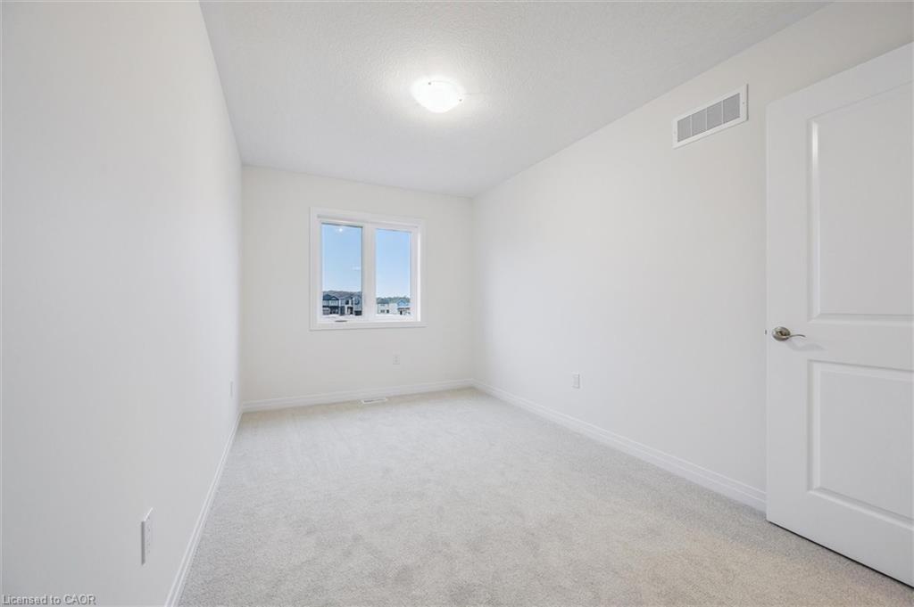 105 Winter Wren Crescent, Kitchener, ON - Indoor Photo Showing Other Room