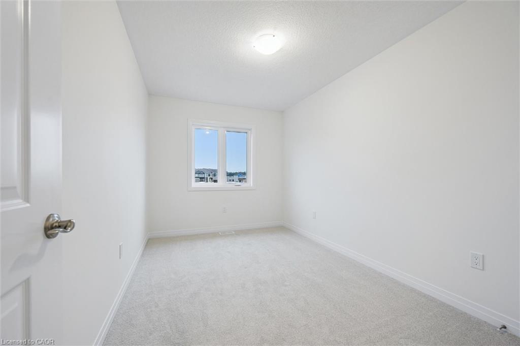 105 Winter Wren Crescent, Kitchener, ON - Indoor Photo Showing Other Room