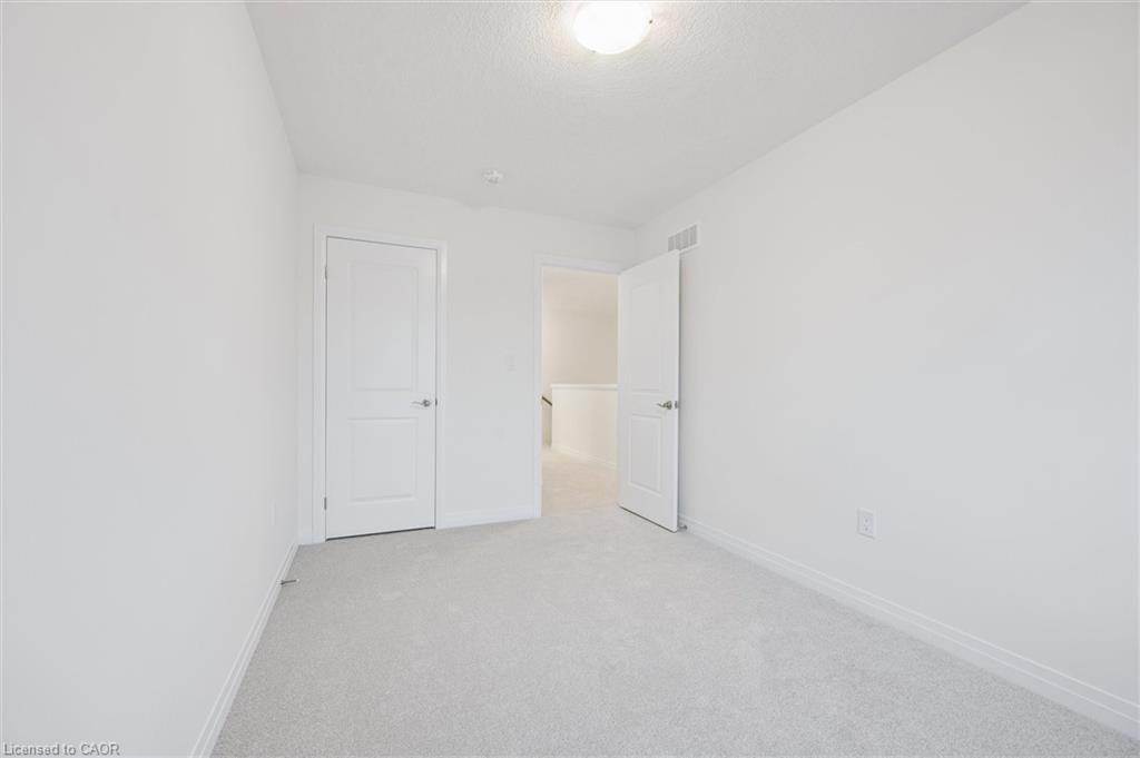 105 Winter Wren Crescent, Kitchener, ON - Indoor Photo Showing Other Room