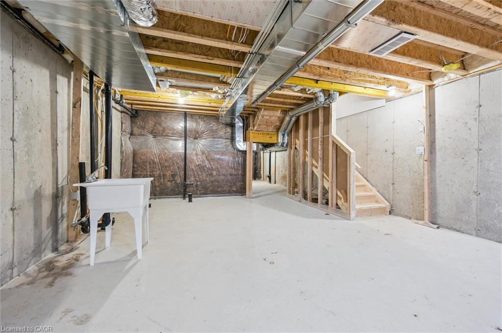 105 Winter Wren Crescent, Kitchener, ON - Indoor Photo Showing Basement