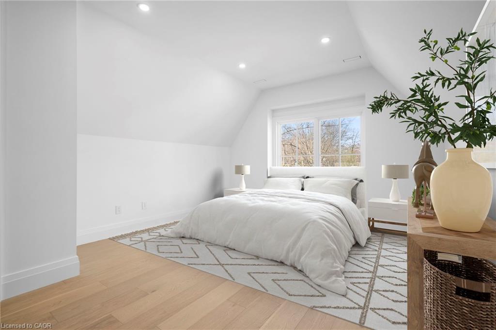 1322 Minaki Road, Mississauga, ON - Indoor Photo Showing Bedroom