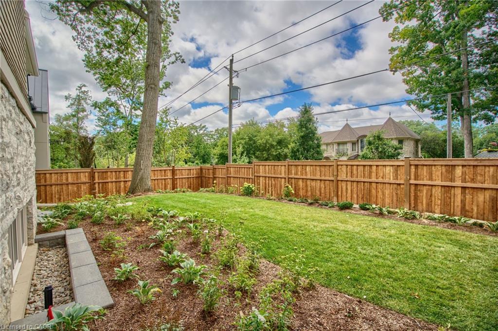 1322 Minaki Road, Mississauga, ON - Outdoor