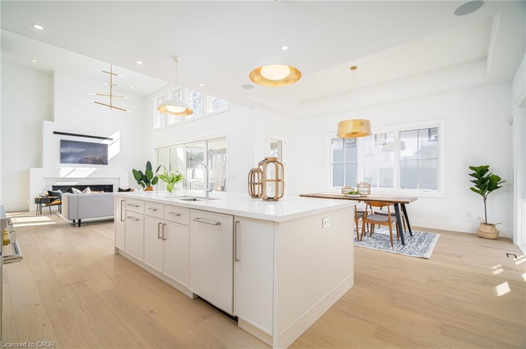 1322 Minaki Road, Mississauga, ON - Indoor